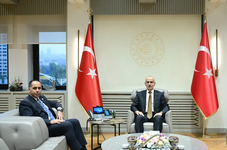 Kıratlı’dan Mersin’in ulaşım projeleri için yakın takip
