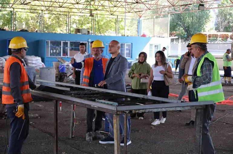 Kırıkkale’de 22 milyon liralık yatırımla 5 kapalı pazar yeri yenileniyor
