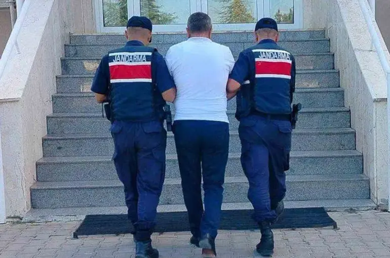Kırıkkale’de emniyet ve jandarmadan operasyon: 4 tutuklama
