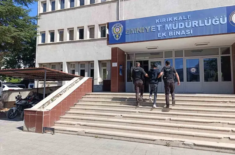 Kırıkkale’de hırsızlık suçundan aranan 2 hükümlü yakalandı
