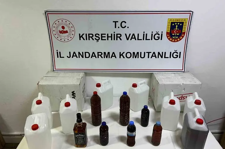 Kırşehir’de kaçak alkol operasyonu: 50 litre kaçak içki ele geçirildi
