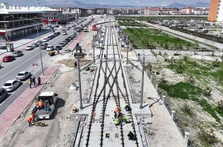 Konya’da toplu ulaşımı hızlandıracak dev yatırım hızla ilerliyor