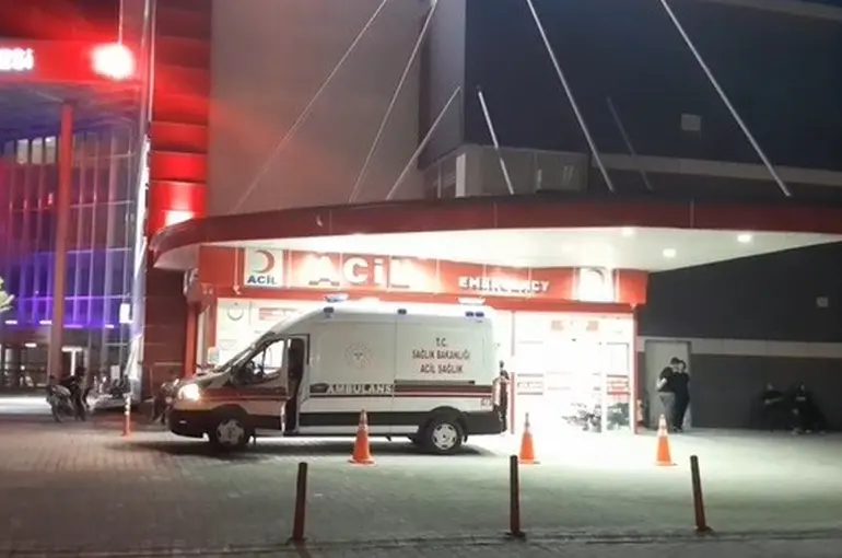 Konya’da otomobille çarpışan motosikletteki 2 kişi yaralandı
