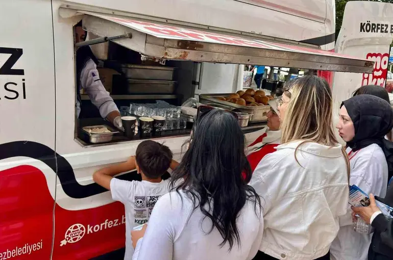 Körfez Belediyesi’nden öğrencilere sıcak karşılama
