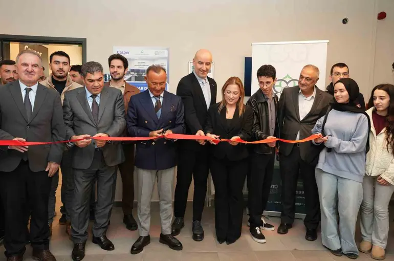 KOSTÜ’de öğrenciler bu laboratuvarda deneyim kazanacak

