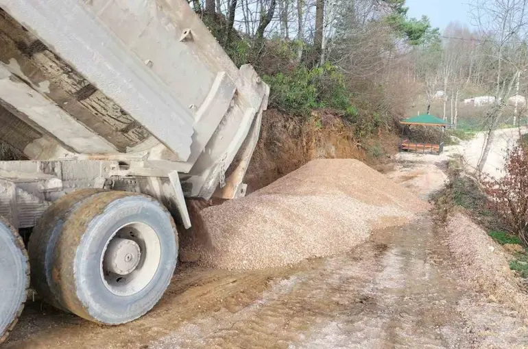 Köylerde bakım çalışması sürüyor
