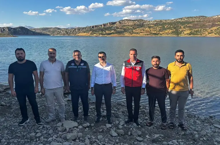 Kralkızı Barajına 820 bin yavru balık bırakıldı

