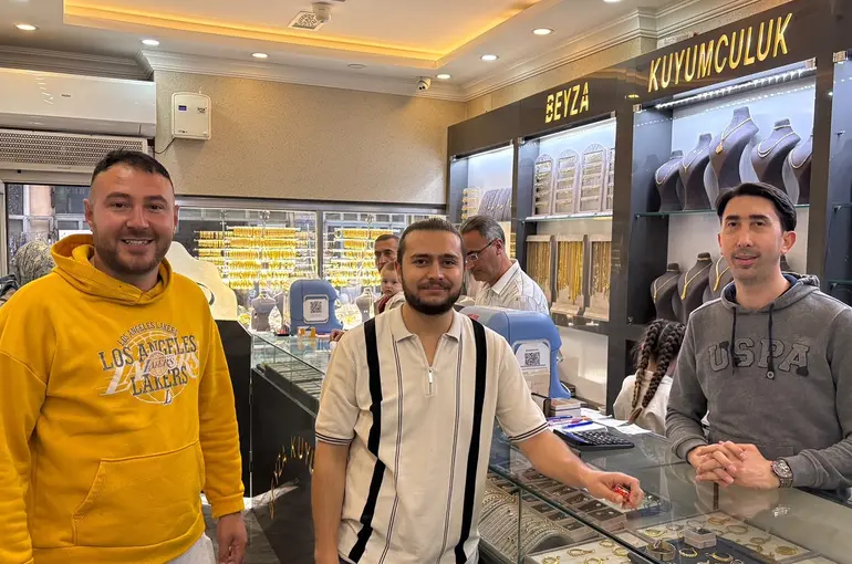 Kulalı esnaftan örnek davranış
