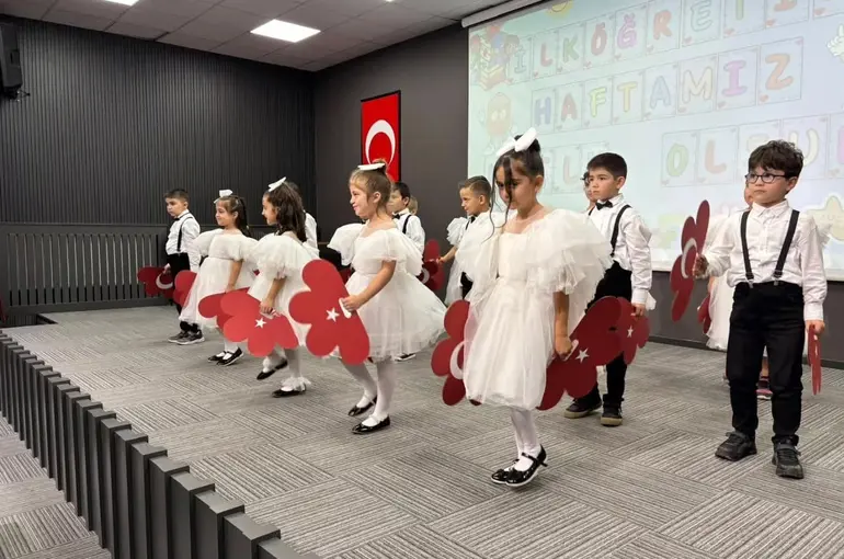 Kumru’da İlköğretim Haftası kutlandı
