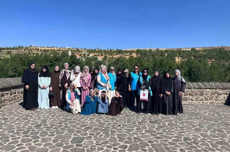 Kur’an kursu öğrencilerine gezi programı düzenlendi
