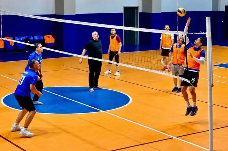 Kurumlar arası voleybol turnuvası başladı
