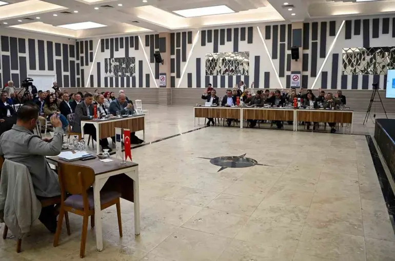 Kuşadası Belediyesi 2025 Yılı Faaliyet Raporu kabul edildi
