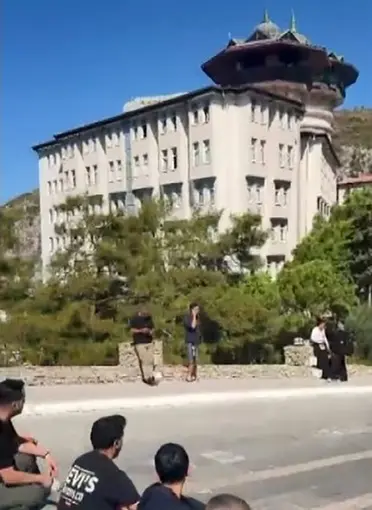 Kuşadası’nda beş yıldızlı otelde maaş krizi

