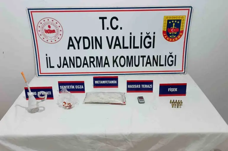 Kuşadası’nda uyuşturucu operasyonu: 3 şüpheli gözaltına alındı
