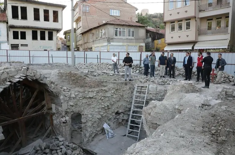 Kütahya Yakup Çelebi Külliyesi’nde kazı çalışmaları devam ediyor
