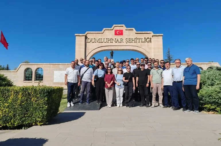 Kütahya’da 121 okul müdürü Dumlupınar’ın tarihi mirasını yerinde inceledi
