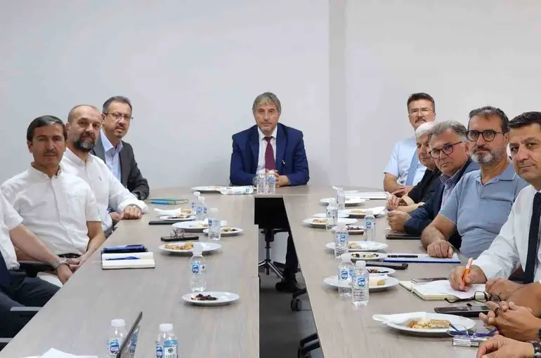 Kütahya’da meslek liseleri için yeni dönem: Sektörle iş birliği güçlendirilecek
