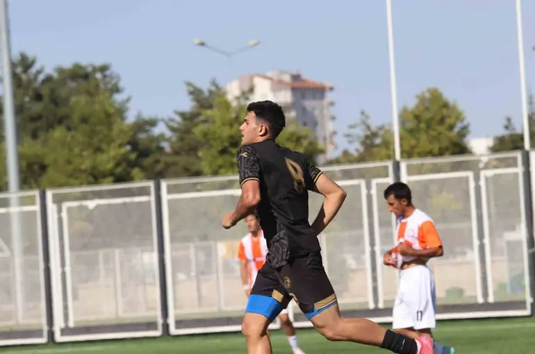 Mahir Işkın sezona 2 golle başladı
