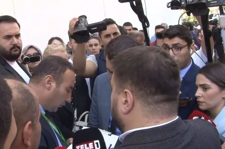 Mahkemenin İstanbul İl Kongresi’ni durdurma kararı CHP’lilere bildirildi
