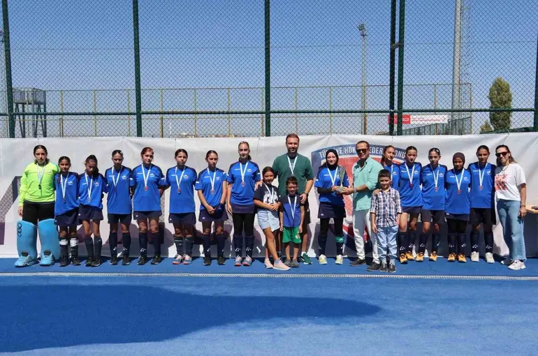 Manisa İl Karması Hokey Takımı 1. Lige yükseldi
