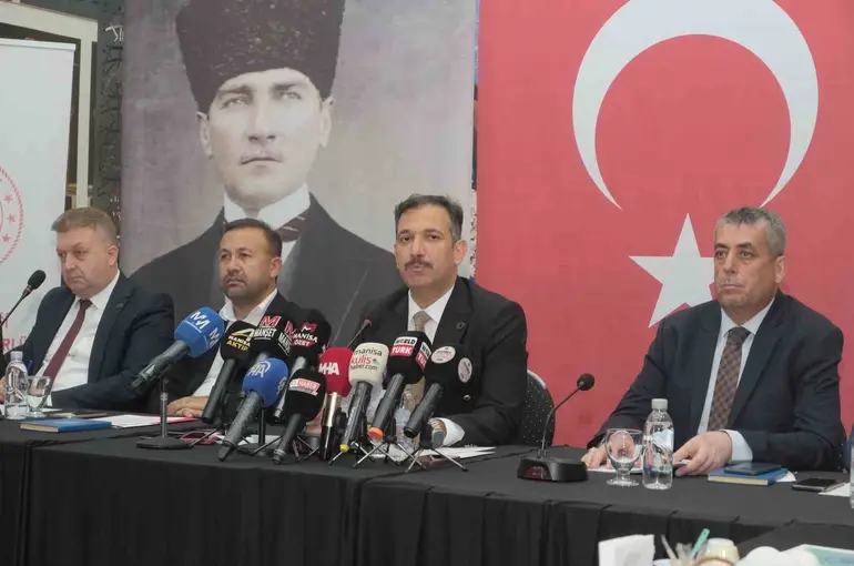 Manisa’da 2026-2027 eğitim öğretim yılı 270 bin öğrenciyle başladı
