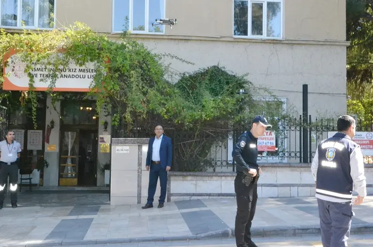 Manisa’da okul çevrelerinde sıkı denetim

