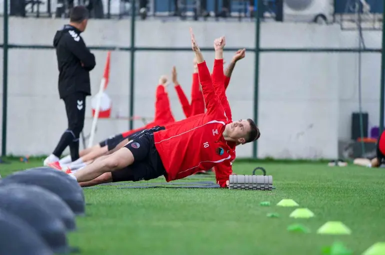 Mardin 1969 Spor’da Bursaspor mesaisi sürüyor
