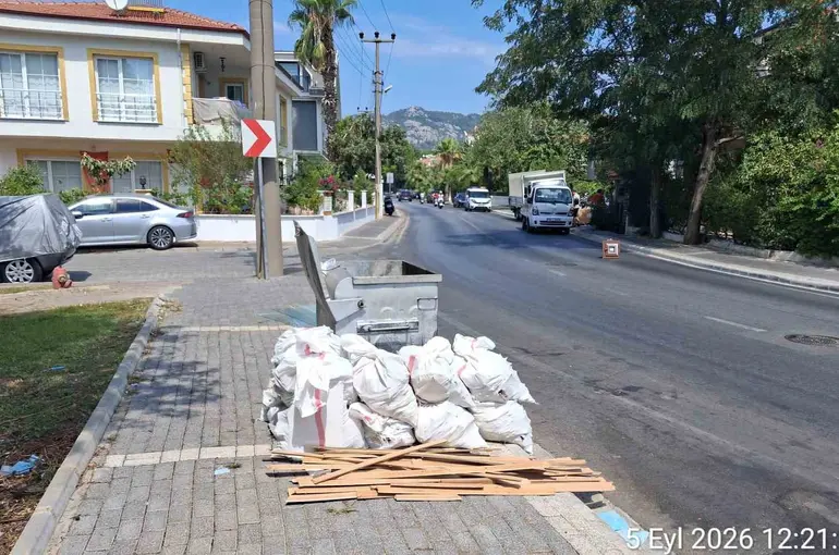 Marmaris’te kaçak moloz dökümüne ceza
