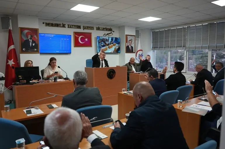 Meclis 17 gündem maddesini karara bağlandı
