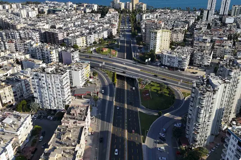 Mersin’de kavşak trafiğine yapay zeka desteği
