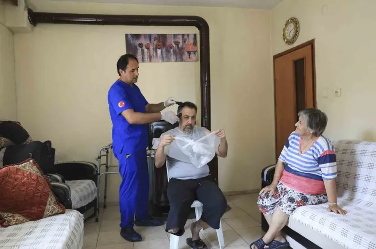 Mersin’de sağlık ve bakım hizmetleri vatandaşın ayağına gidiyor
