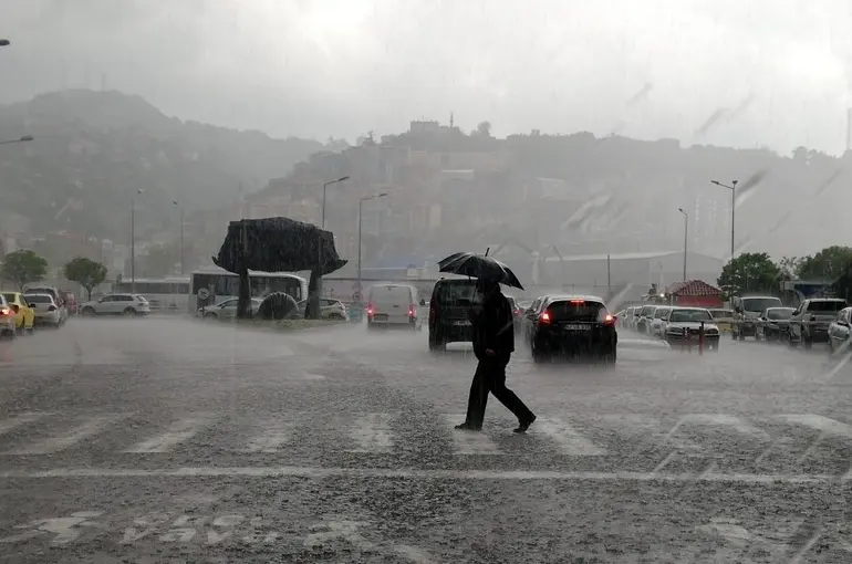 Meteoroloji’den Doğu Anadolu için buzlanma ve çığ uyarısı
