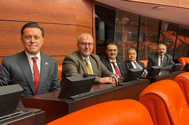 Milletvekili Hatipoğlu, TBMM’de çalışmalarını sürdürüyor
