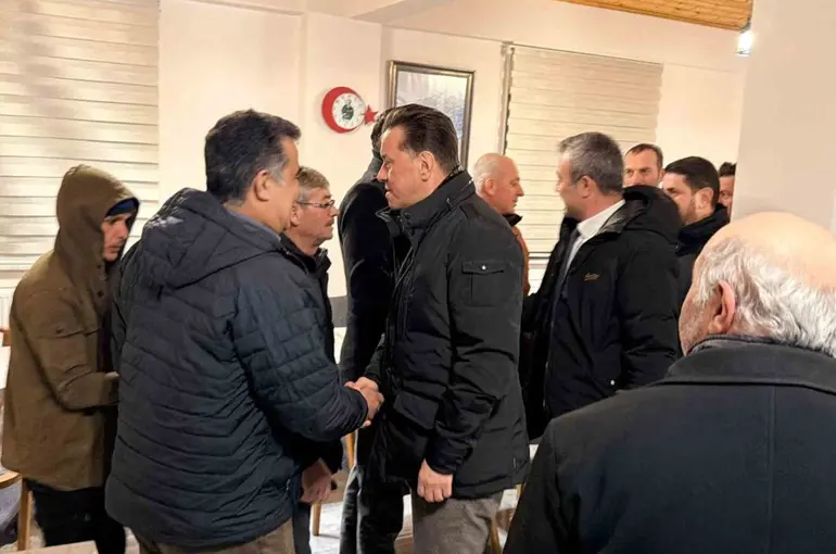 Milletvekili Nebi Hatipoğlu Mahmudiye’de muhtarlarla buluştu
