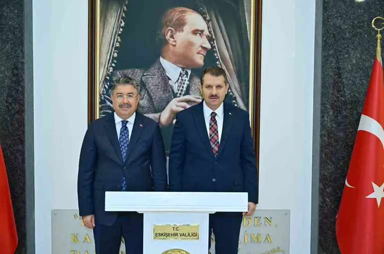 Millî Savunma Bakan Yardımcısı Ayhan, Vali Yılmaz’ı ziyaret etti
