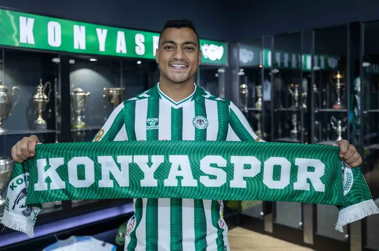 Mostafa Mohamed, Konyaspor’da
