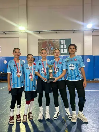 Muğla’da hokey heyecanı U14 Ligi’nde sürüyor
