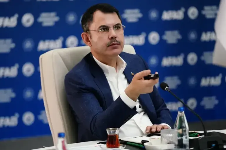 Murat Kurum, Hatay’da bugüne kadar 86 bin konut ve iş yerinin hak sahiplerine teslim edildiğini açıkladı.