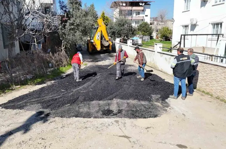Nazilli’de yol çalışmaları sürüyor
