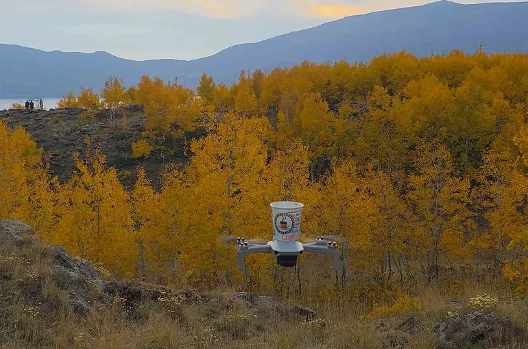 Nemrut Kalderası’nda drone ile içecek ikramı
