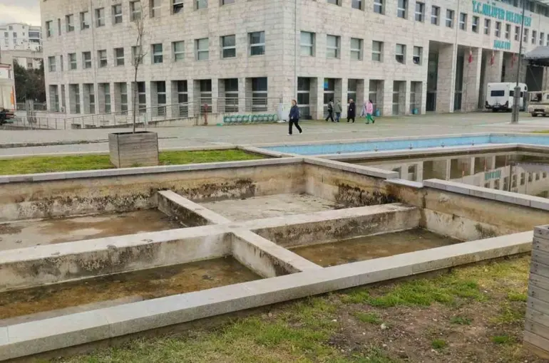Nilüfer’de atıl süs havuzları kent bahçesine dönüşüyor
