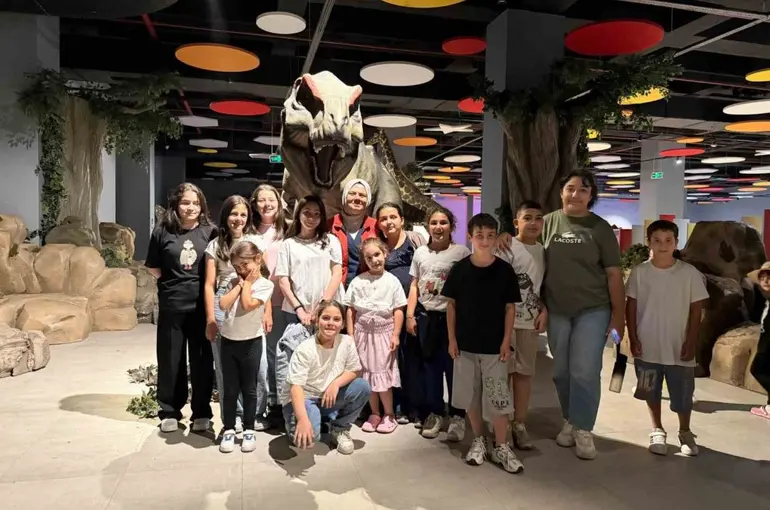Öğrenciler Sıfır Atık Oyuncak Müzesi’ni gezdi
