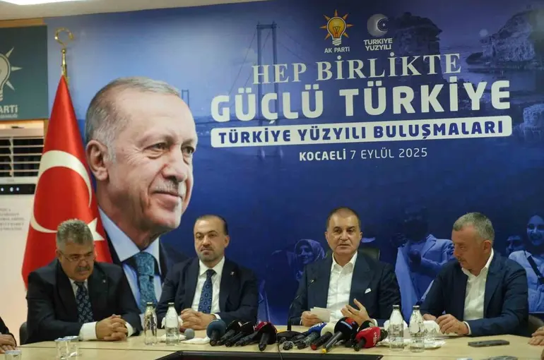 Ömer Çelik’ten CHP’ye: "Neredeyse ’gelin siz yönetin’ diyecekler"
