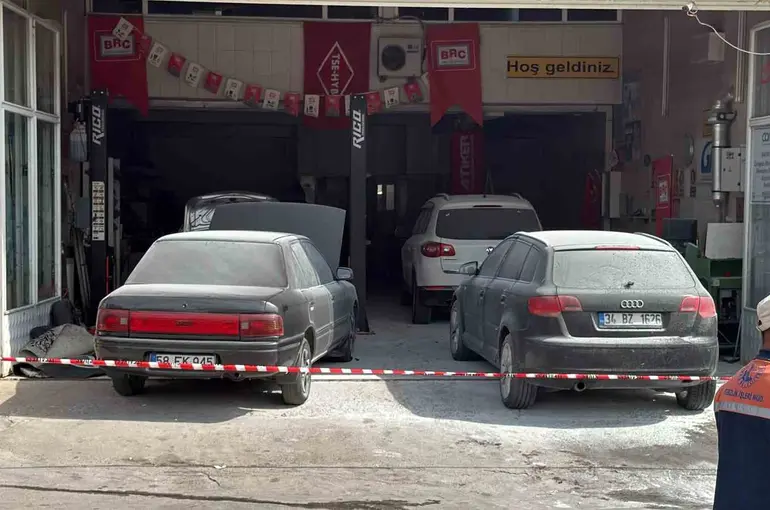 Otomobilde LPG dönüşümü sırasında meydana gelen patlamada 5 kişi yaralandı
