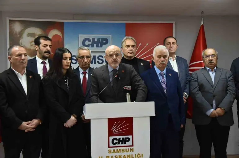 Özdağ: "21 bin üye, sokağın gerçeğiyle örtüşmüyor"
