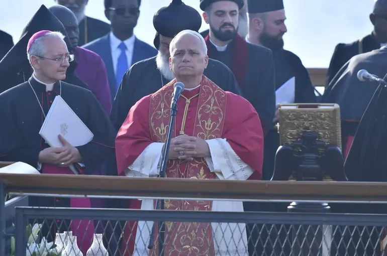 Papa'dan İznik'e tarihi ziyaret ve tarihi ayin