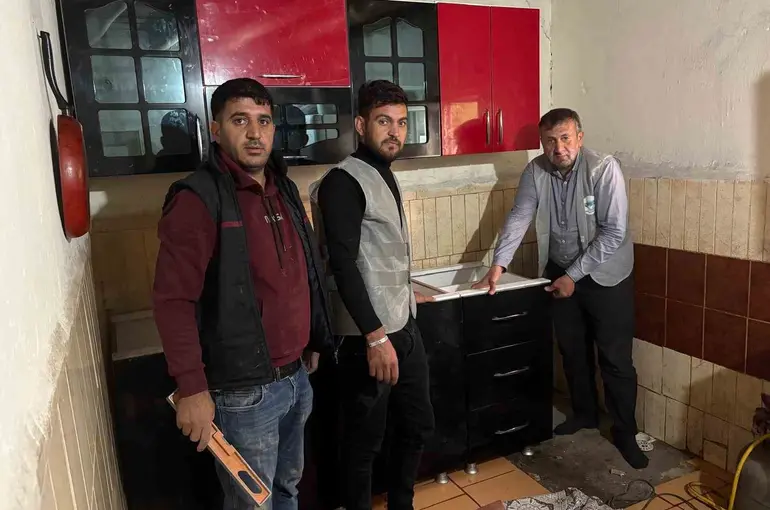 Patnos’ta ihtiyaç sahibi ailelere yardım eli uzatıldı
