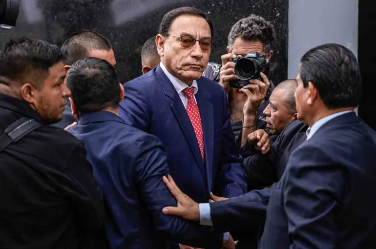 Peru’da eski Devlet Başkanı Vizcarra’ya yolsuzluk davasında 14 yıl hapis cezası
