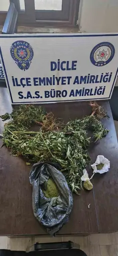 Polisin ’dur’ ihtarına uymadı, üzerinde ve evinde uyuşturucu çıktı
