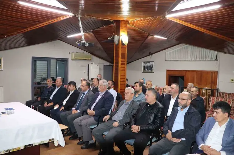 Prof. Dr. Adem Apak: "Ahlak, hayatın her alanında sorumluluk bilincidir"
